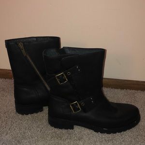 Ugg never worn size 11